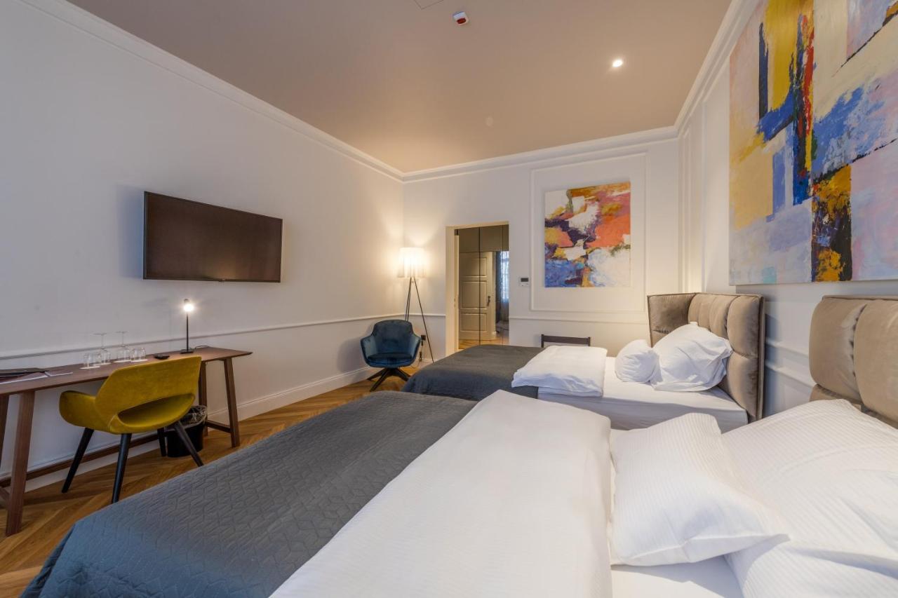 Boutique Hotel Tvrda Осиек Екстериор снимка